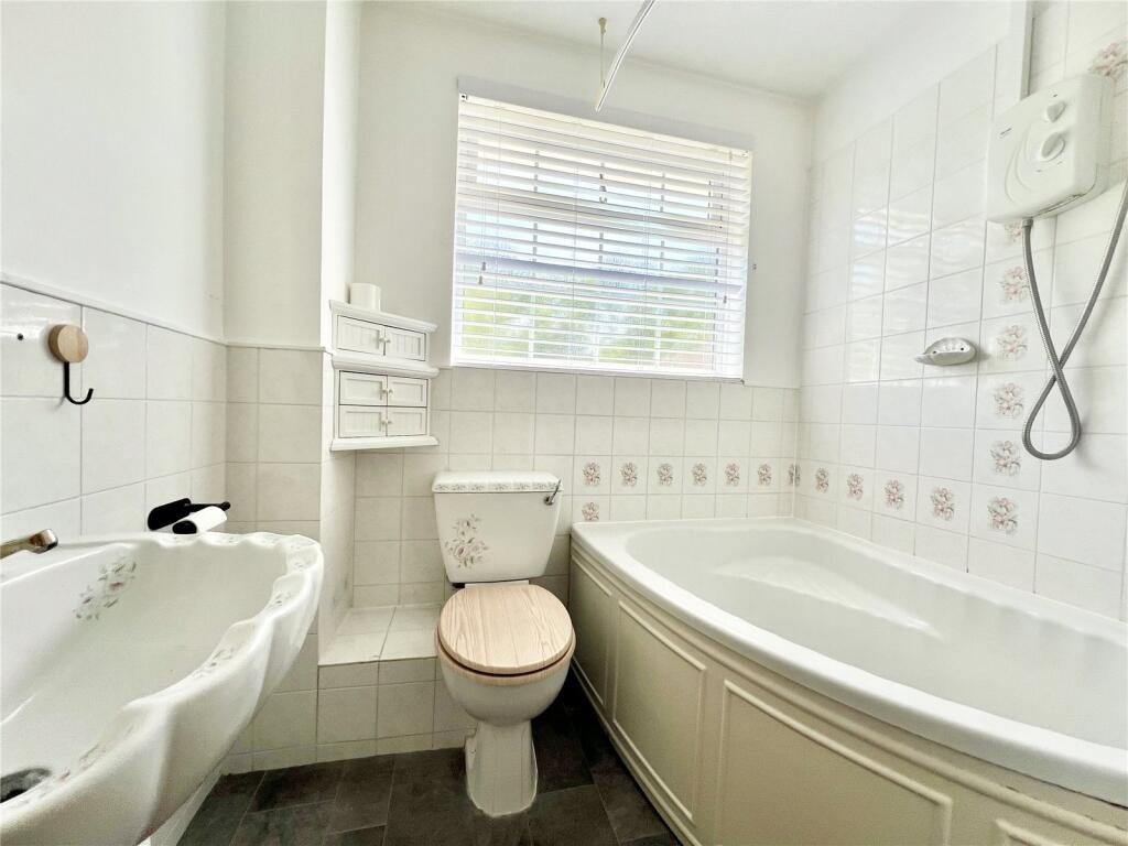 Victor Meldrew’s iconic One Foot in the Grave house has sold for £337,500 in Dorset, offering a piece of British TV history with modern comfort and timeless charm.