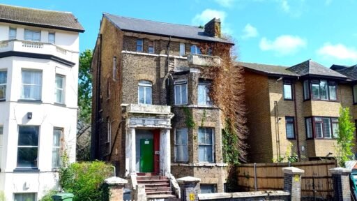A nine-bedroom detached house in Lewisham priced at £615,000 is up for sale, but its crumbling bathroom and dated interior require a full refurbishment project.