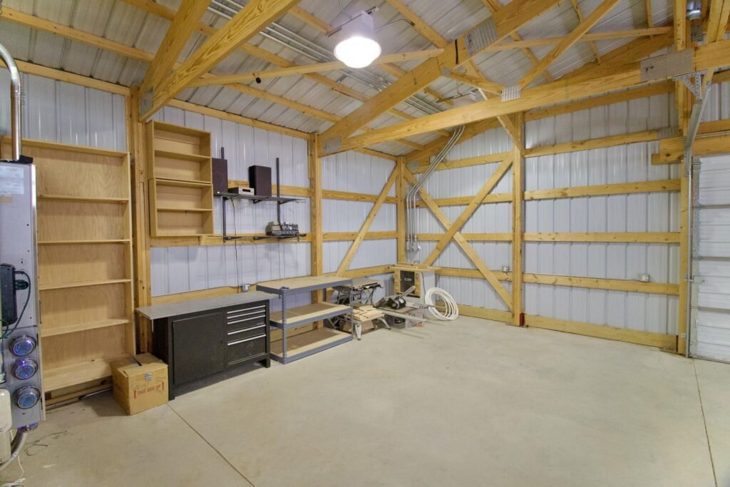 A £572,000 pyramid-shaped Colorado home with a secret bunker, escape hatch, solar power and 150 food cans is up for sale, offering complete off-grid security.