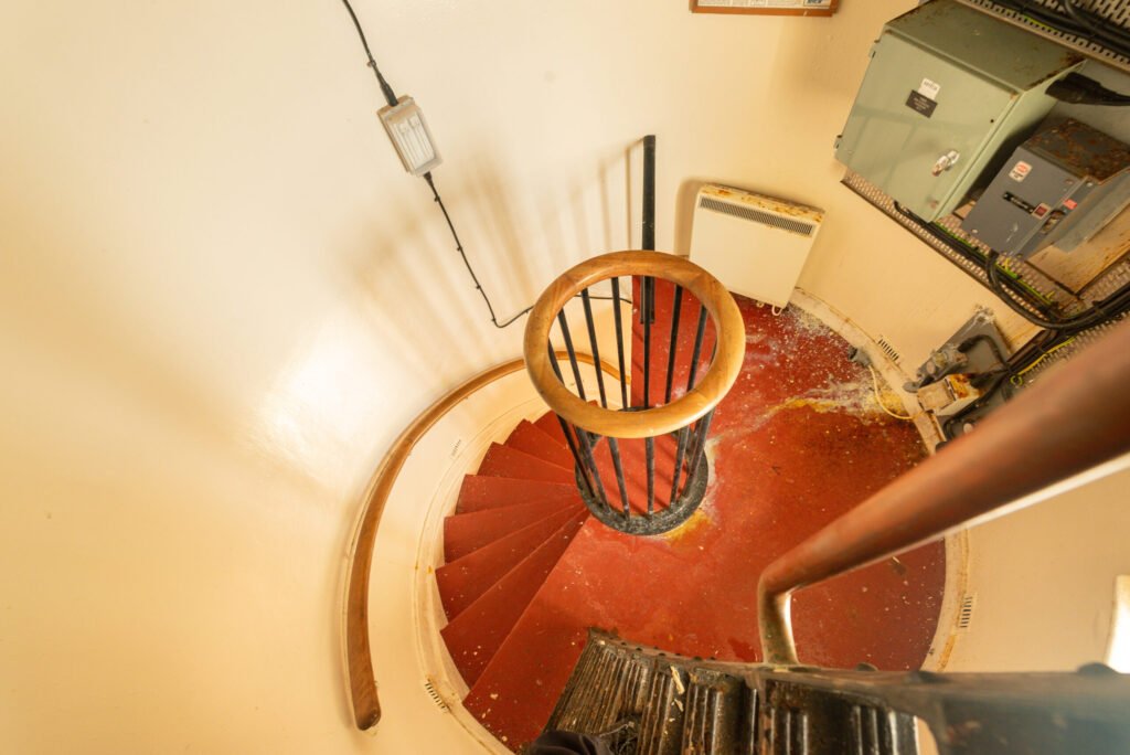 A historic seven bedroom lighthouse in Shetland is on sale for £350,000 offering sea views artist studios and former keepers cottages in a remote scenic setting.