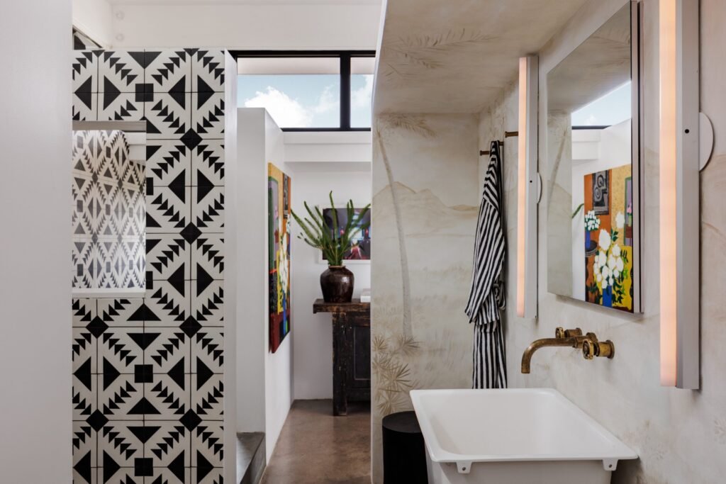 A £2.2m desert ranch near Marfa, Texas, once loved by A-listers, is for sale featuring stunning mountain views, modern design, and complete privacy on 10 acres.