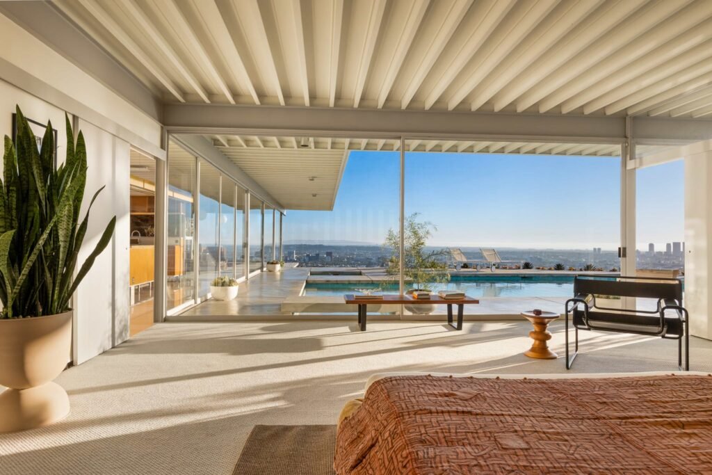Iconic Stahl House in Hollywood Hills hits the market for the first time in 65 years, offering glass walls, panoramic LA views and a legendary architectural legacy.
