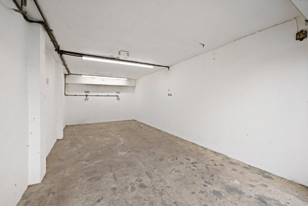 A single London parking space goes on sale for nearly £300k in Notting Hill sparking shock as the price rivals buying a full family home in the north of England.