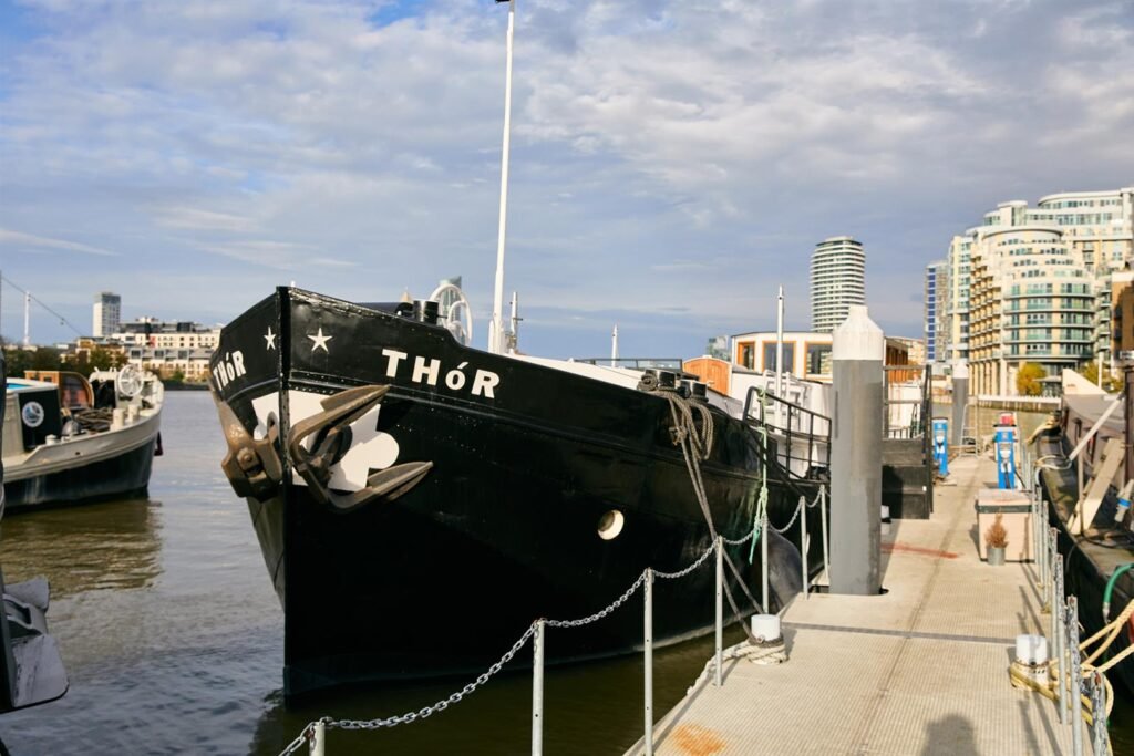 Channel 4 My Floating Home barge from 1865 goes on sale for £1.25m, offering three storeys, luxury interiors and Thames views at Wandsworth Pier. Featured on Channel 4 TV.