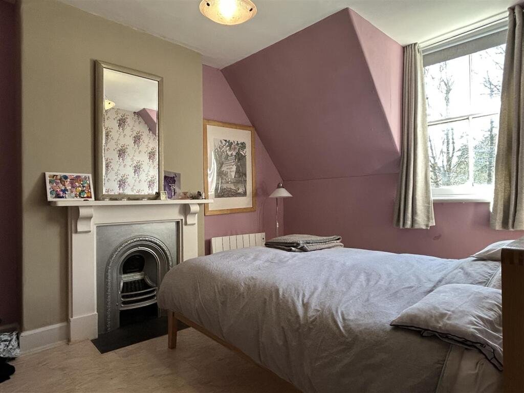 Former station master’s house with trains still stopping outside is for sale at £395,000, offering a four bed home with annexe and a front row seat to rail life.