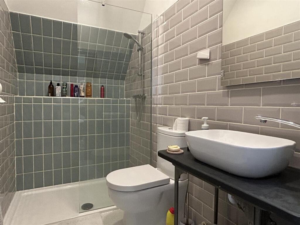 Former station master’s house with trains still stopping outside is for sale at £395,000, offering a four bed home with annexe and a front row seat to rail life.