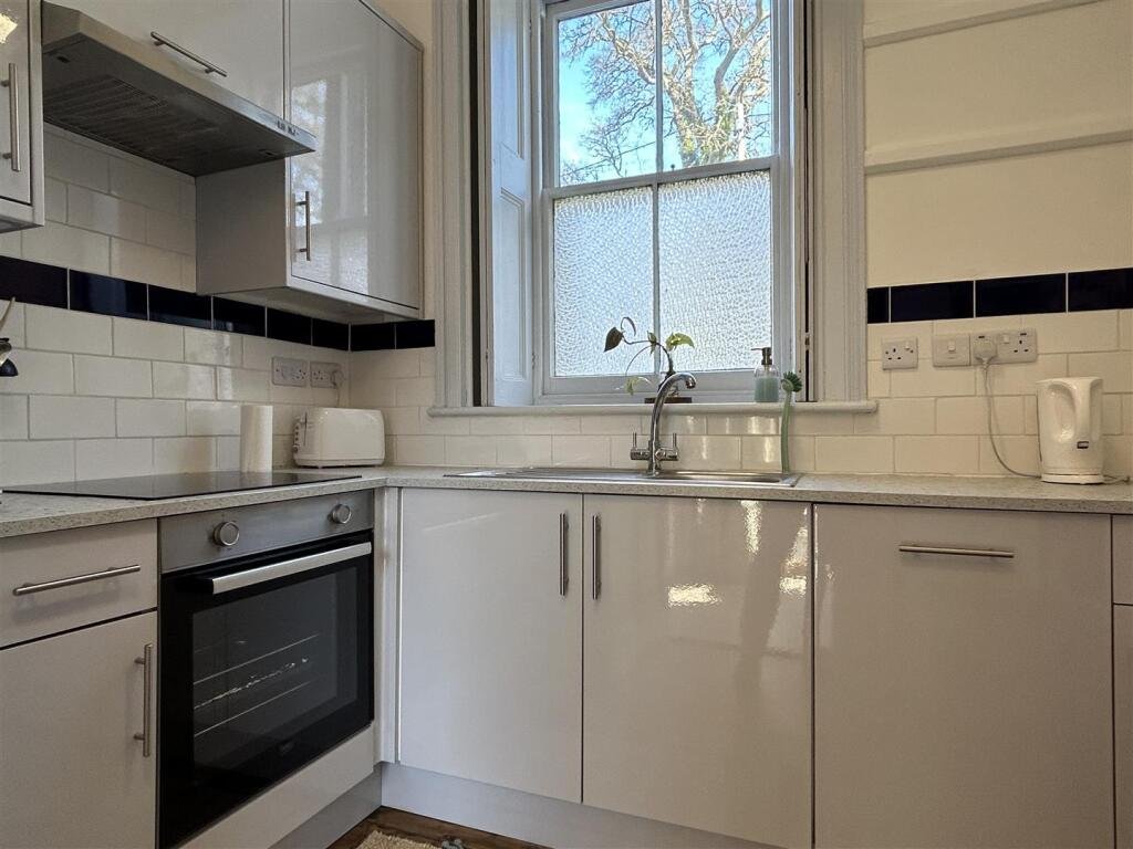 Former station master’s house with trains still stopping outside is for sale at £395,000, offering a four bed home with annexe and a front row seat to rail life.