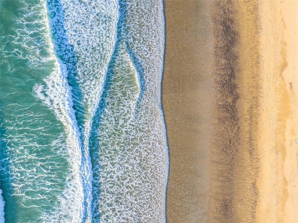 Two charming pre 1900 cottages on a secluded Scottish island have gone on sale for £390,000, offering peaceful countryside views and a rare slice of traditional island life