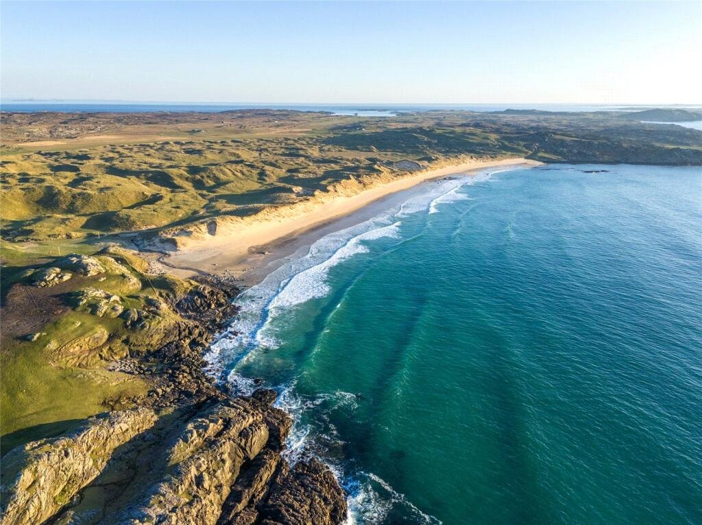 Two charming pre 1900 cottages on a secluded Scottish island have gone on sale for £390,000, offering peaceful countryside views and a rare slice of traditional island life