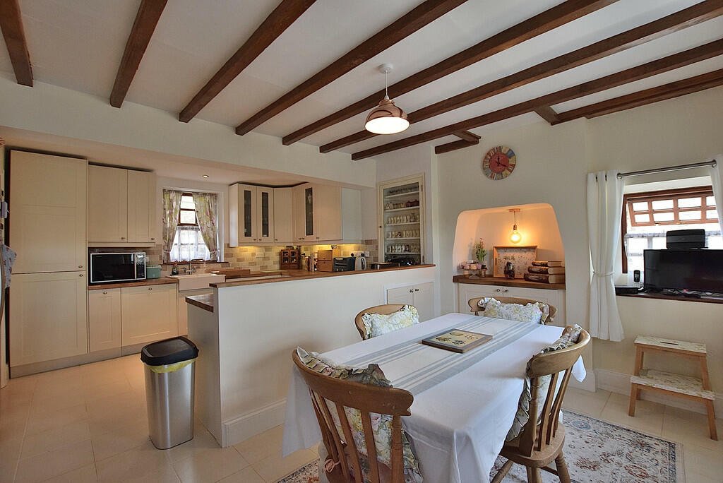 Former post office turned home where the Murder at the Post Office case unfolded is for sale at £355,000, sparking interest in a grim crime that shocked Yorkshire village!