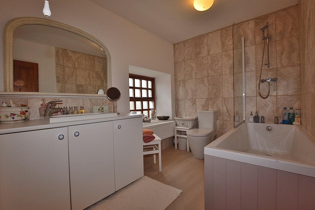 Former post office turned home where the Murder at the Post Office case unfolded is for sale at £355,000, sparking interest in a grim crime that shocked Yorkshire village!