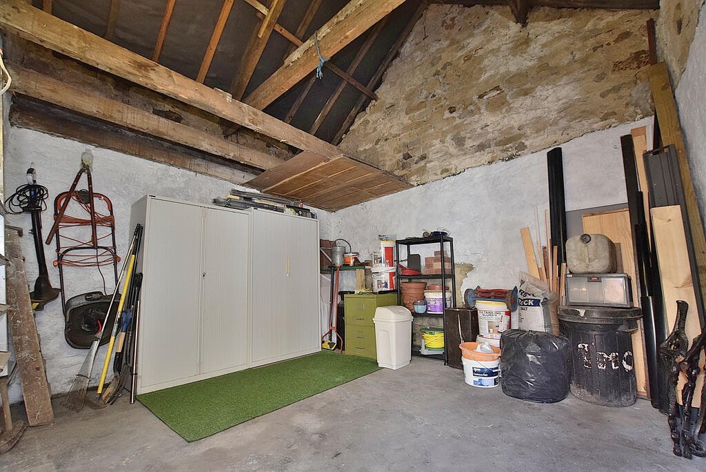 Former post office turned home where the Murder at the Post Office case unfolded is for sale at £355,000, sparking interest in a grim crime that shocked Yorkshire village!