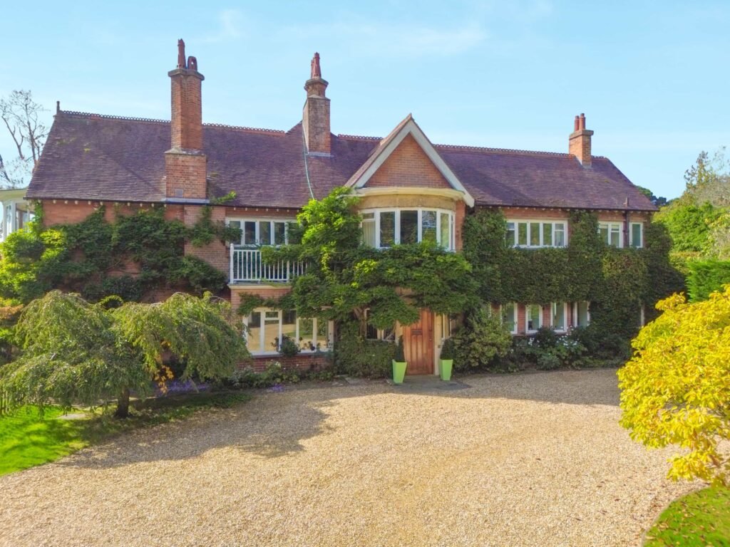 Historic five bedroom arts and crafts home once owned by wartime PM Herbert Asquith and linked to the Shackleton family goes on sale for £2m in Hampshire.