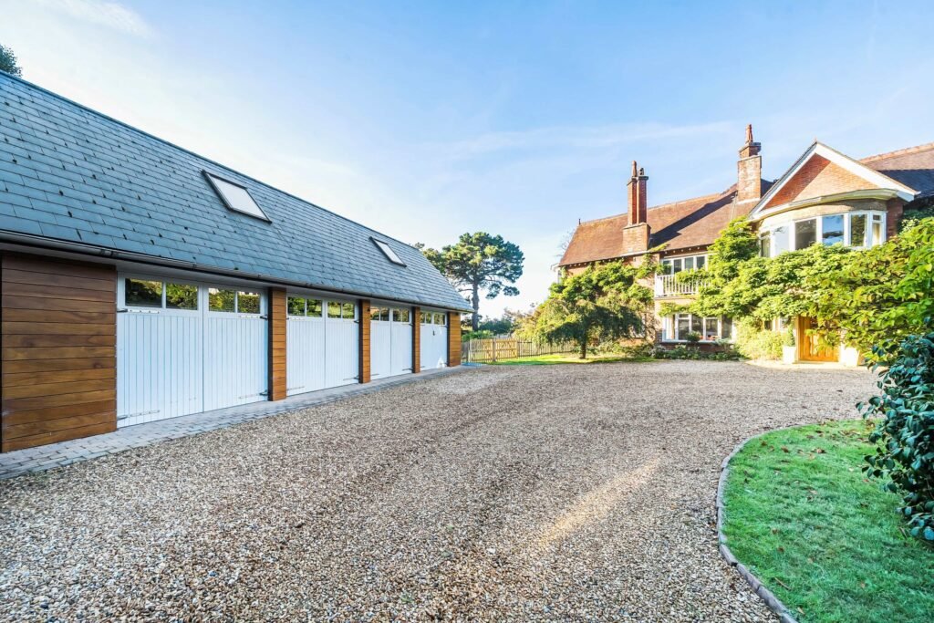 Historic five bedroom arts and crafts home once owned by wartime PM Herbert Asquith and linked to the Shackleton family goes on sale for £2m in Hampshire.