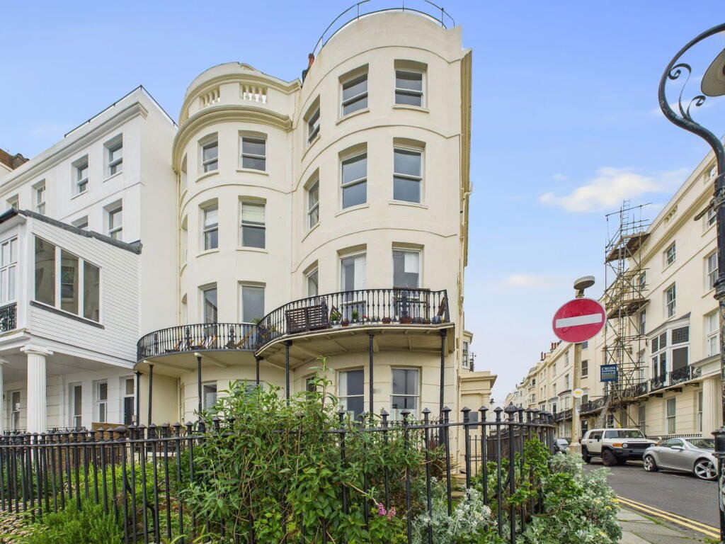 Tiny 15 square metre studio with direct sea views in trendy Brighton hits the market for £130,000, offering beachside living where every inch counts for buyers.