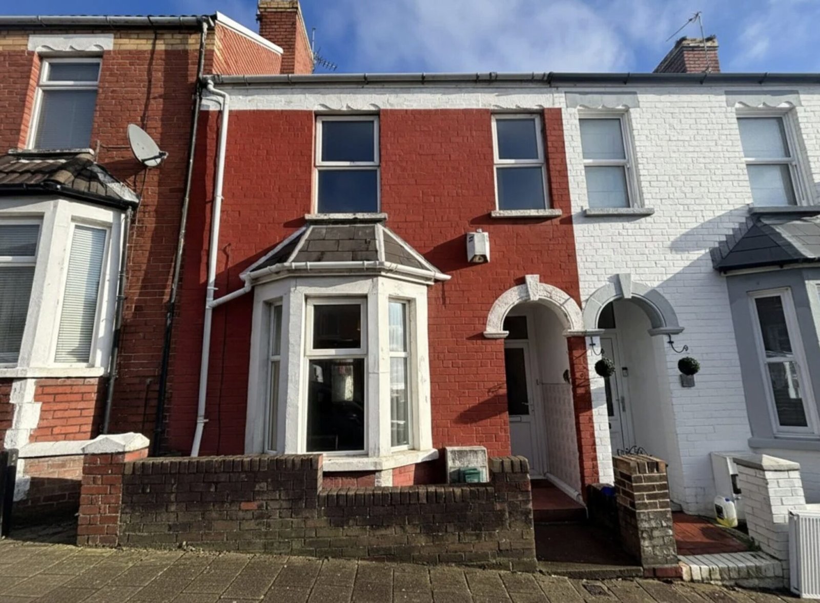 Fans can buy Uncle Bryn’s iconic Gavin & Stacey house in Barry, the three bedroom Trinity Street home packed with famous scenes, now on the market for £210,000 after hit sitcom fame!