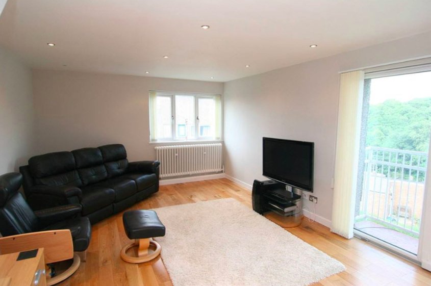 A first-floor flat in Sheffield made famous by This Is England is on sale for £75,000, offering balcony views, rental potential, and a slice of British film history.