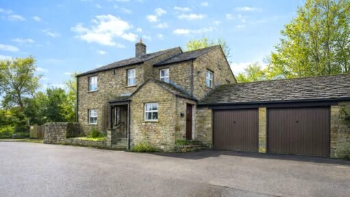 Four bedroom home in the Yorkshire Dales village of Aysgarth where houses sell for up to £750,000 heads to auction with a bargain guide price of just £19,000.