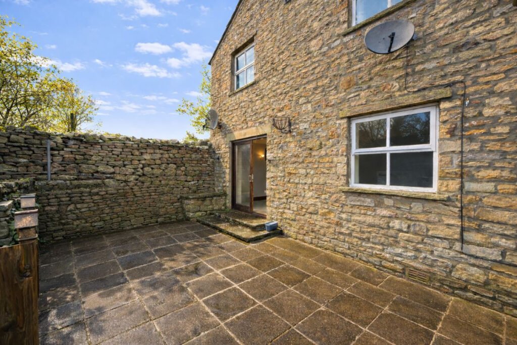 Four bedroom home in the Yorkshire Dales village of Aysgarth where houses sell for up to £750,000 heads to auction with a bargain guide price of just £19,000.