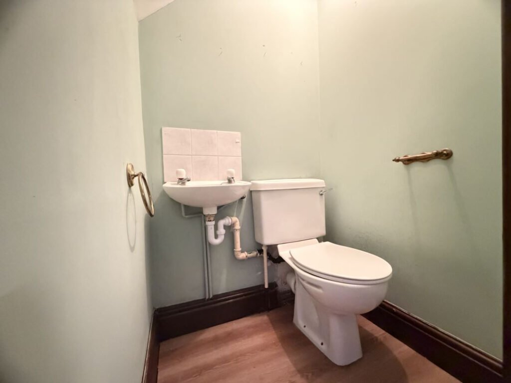 Four bedroom home in the Yorkshire Dales village of Aysgarth where houses sell for up to £750,000 heads to auction with a bargain guide price of just £19,000.