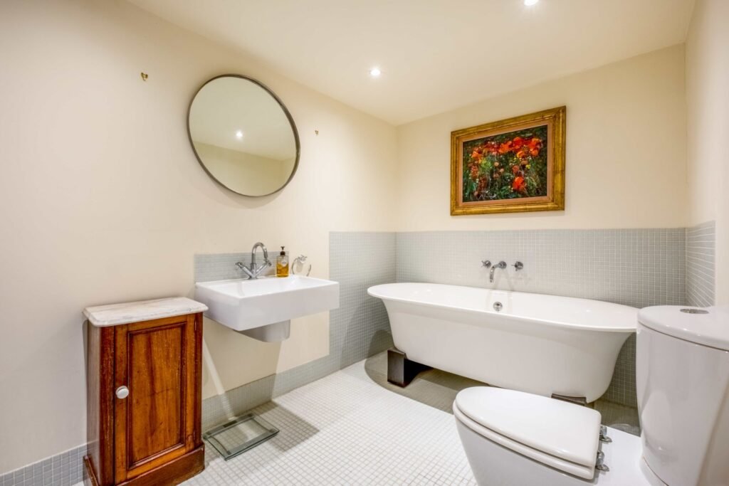 A Georgian country home once owned by James Bond’s gadget master Q hits the market, blending historic charm with modern upgrades and strong eco credentials in a sought-after setting