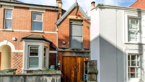 A quirky Bristol home barely wider than a tube carriage has hit the market for £325,000, packing clever design, a raised sleeping platform and cosy features into just 7ft 5in.