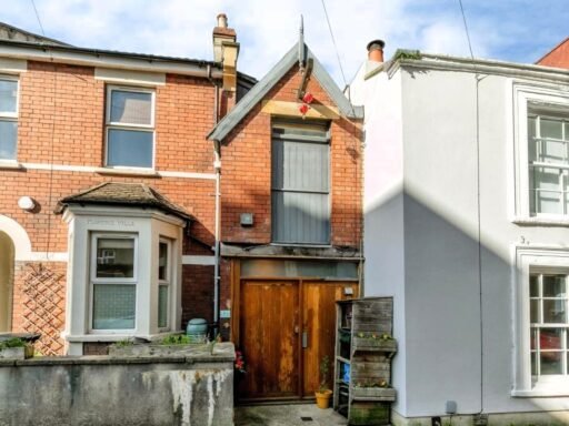 A quirky Bristol home barely wider than a tube carriage has hit the market for £325,000, packing clever design, a raised sleeping platform and cosy features into just 7ft 5in.