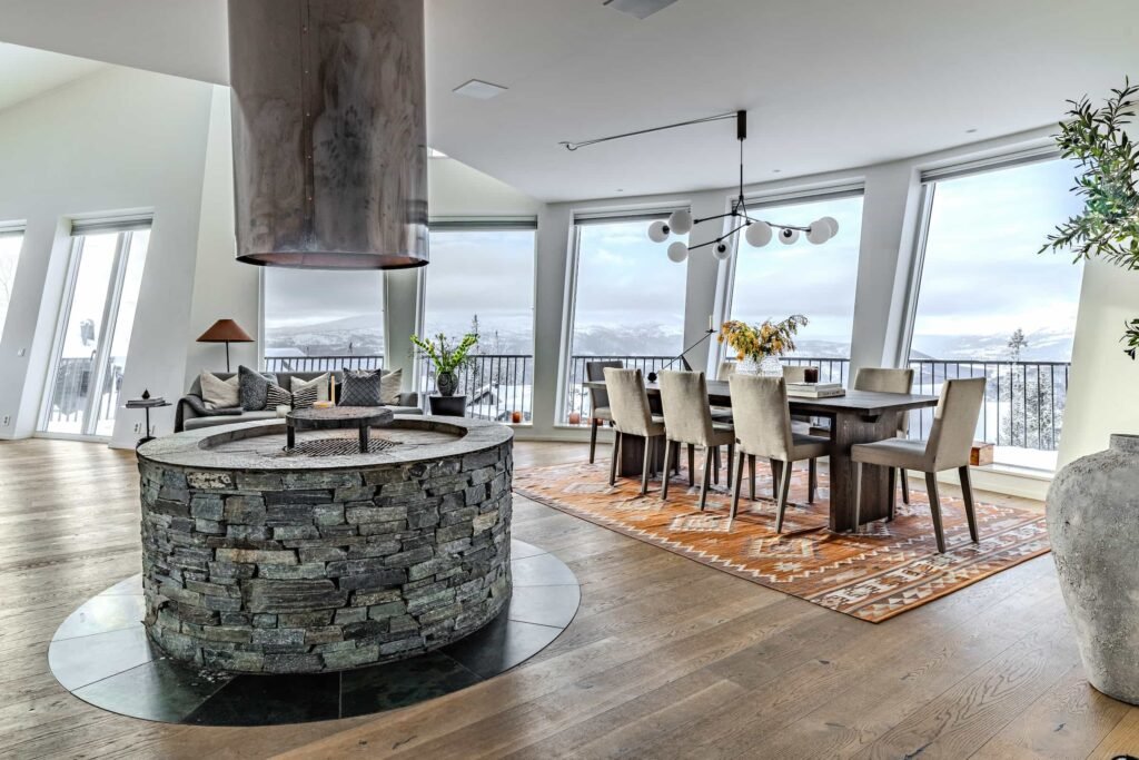 A stunning five-bed ski lodge once owned by football legend Zlatan Ibrahimovic is on sale for £2.45m, boasting panoramic mountain views, a sauna, spa and luxury features.