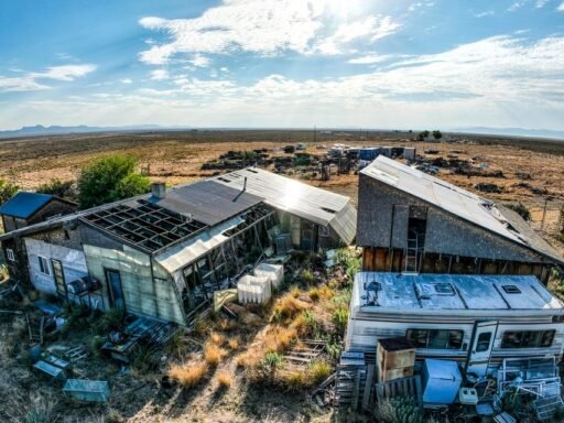 A remote “prepper’s paradise” packed with survival gear is up for £186,000, offering a fortified bunker-style home on 25 acres ready for life off the grid.
