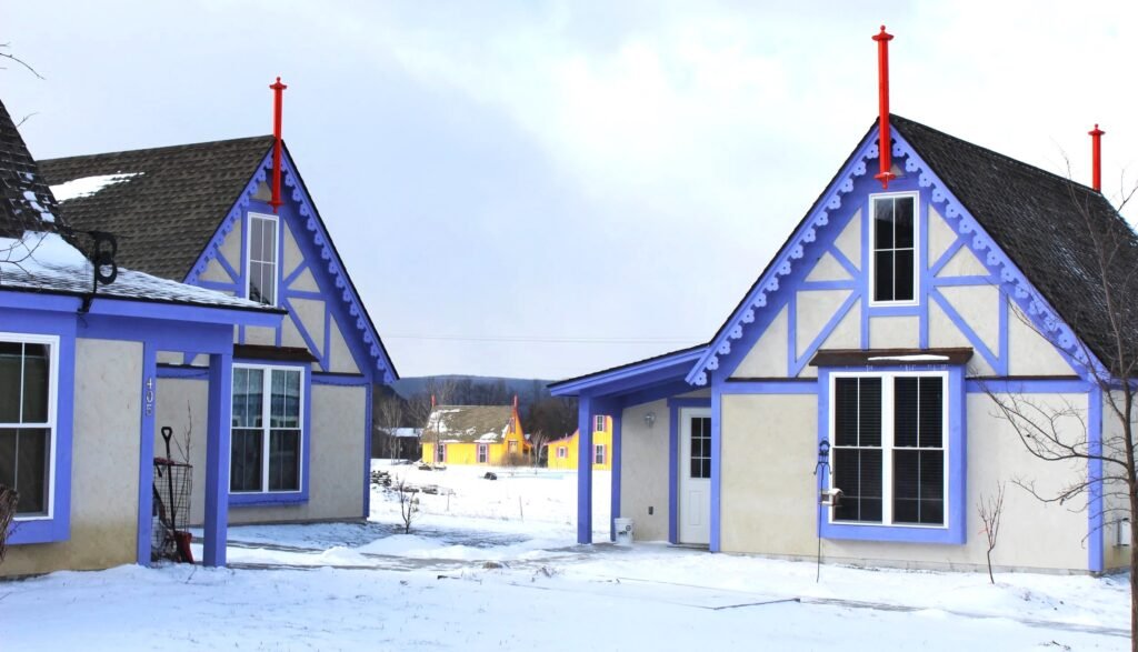 Storybook-style cottages inspired by a children's book are available to rent from £1,300 a month across three charming fairytale villages in upstate New York.