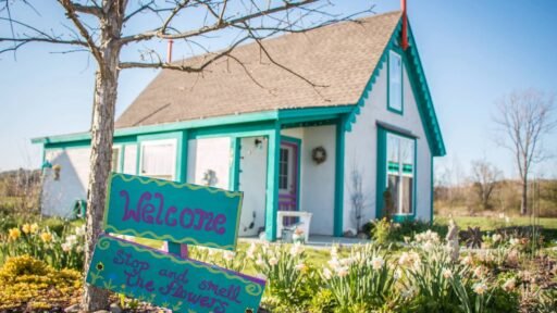 Storybook-style cottages inspired by a children's book are available to rent from £1,300 a month across three charming fairytale villages in upstate New York.