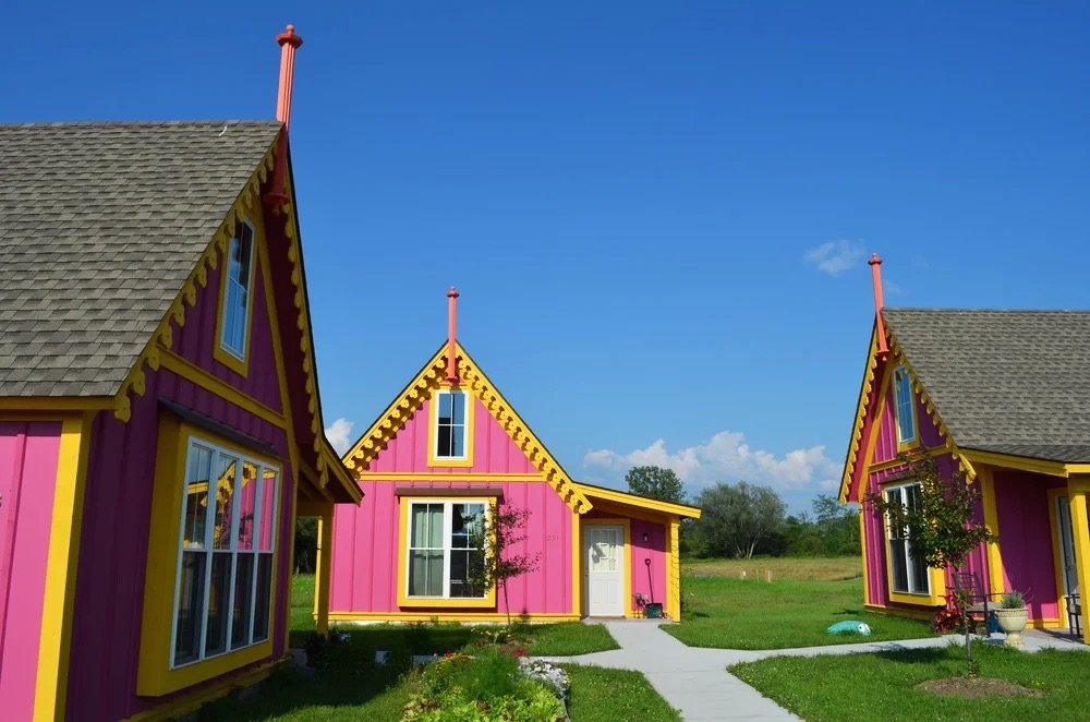 Storybook-style cottages inspired by a children's book are available to rent from £1,300 a month across three charming fairytale villages in upstate New York.