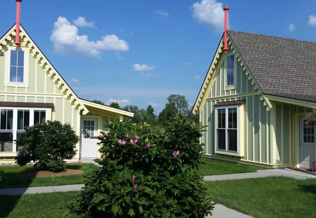 Storybook-style cottages inspired by a children's book are available to rent from £1,300 a month across three charming fairytale villages in upstate New York.