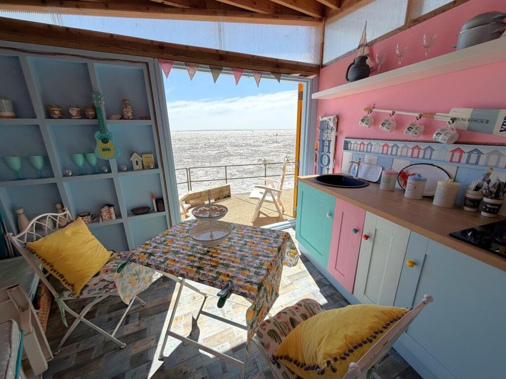 A luxury beach hut on award-winning Blue Flag East Beach in Shoeburyness, Essex goes on sale for £75,000 with panoramic Thames Estuary views perfect for summer.