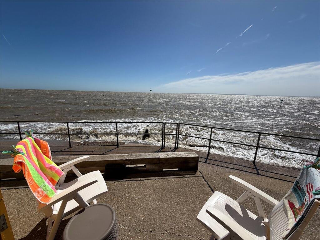 A luxury beach hut on award-winning Blue Flag East Beach in Shoeburyness, Essex goes on sale for £75,000 with panoramic Thames Estuary views perfect for summer.