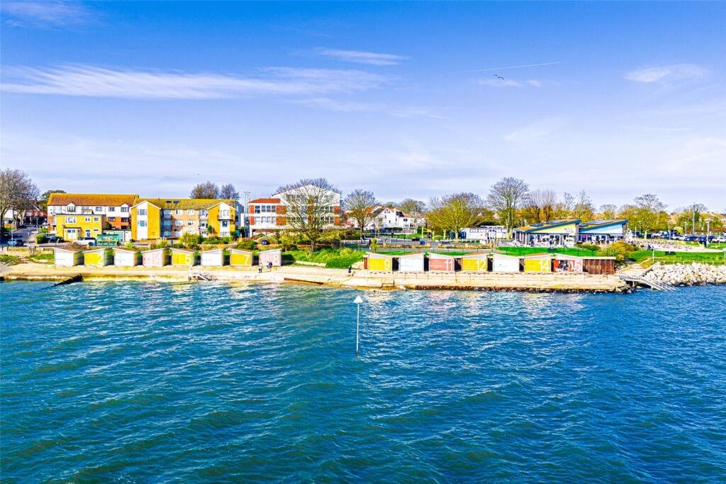 A luxury beach hut on award-winning Blue Flag East Beach in Shoeburyness, Essex goes on sale for £75,000 with panoramic Thames Estuary views perfect for summer.