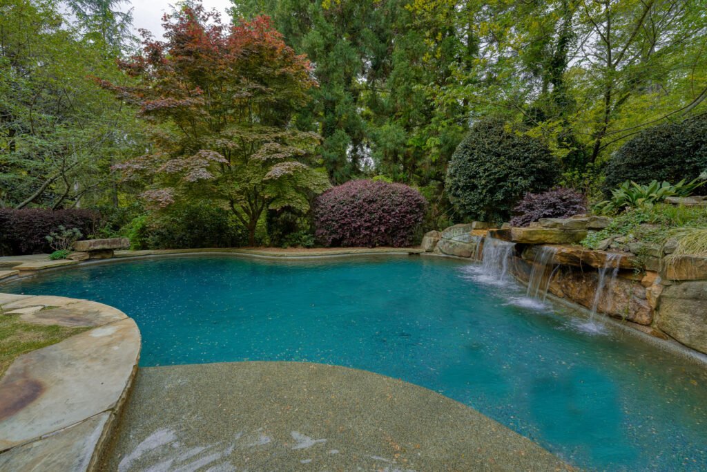 Hollywood star Josh Brolin lists his luxury Georgia mansion for nearly $5 million after transforming the secluded Sandy Springs estate into A-list hideaway for stars.