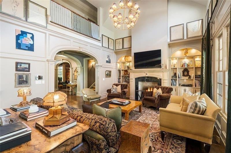 Hollywood star Josh Brolin lists his luxury Georgia mansion for nearly $5 million after transforming the secluded Sandy Springs estate into A-list hideaway for stars.
