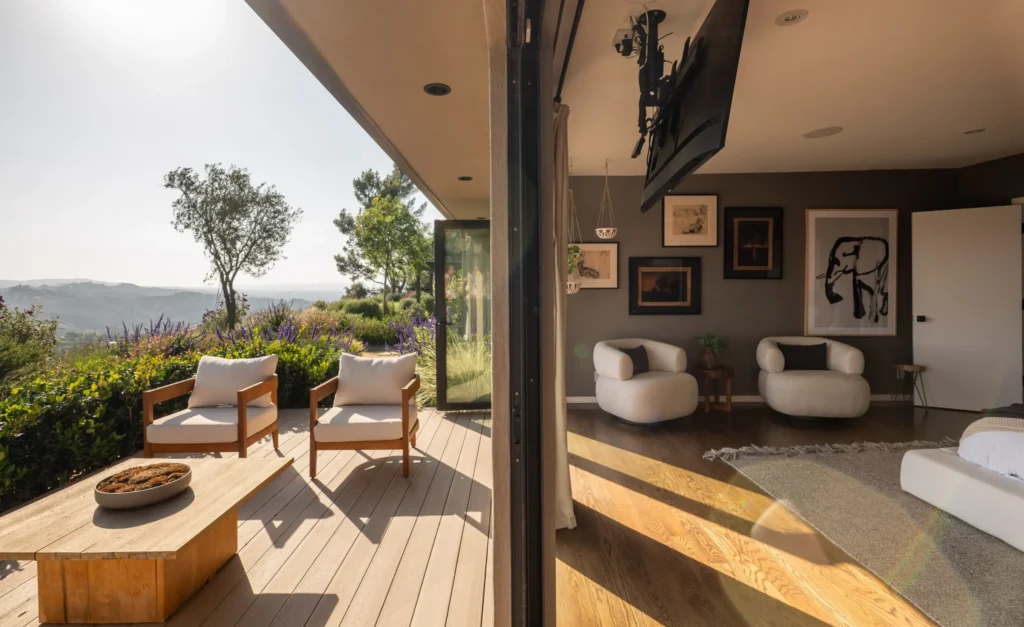 Chris Evans has slashed over £500,000 off his Hollywood Hills mansion after struggling to find a buyer - the Captain America star trained there for the superhero role.