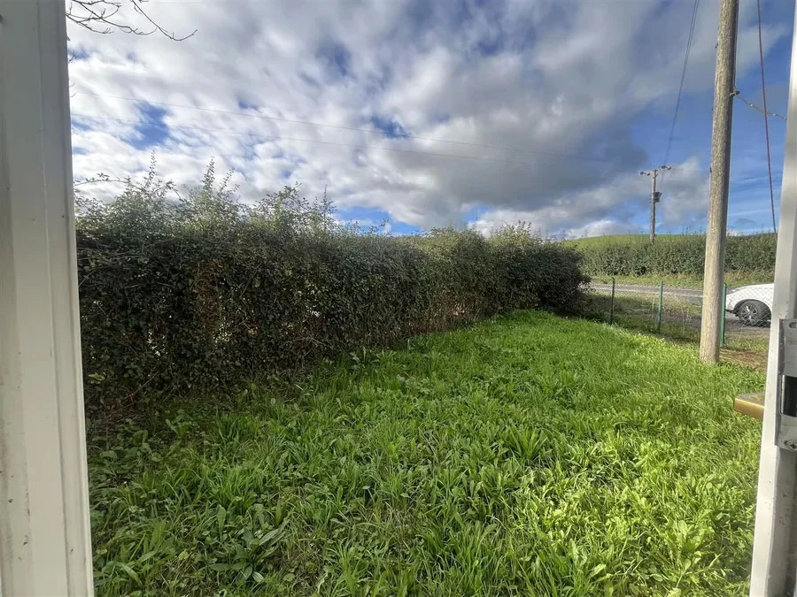 England’s “smallest home” sitting beside a busy road and measuring just 10ft by 10ft has gone on sale for £27,000. The windowless building measures just 10ft by 10ft.