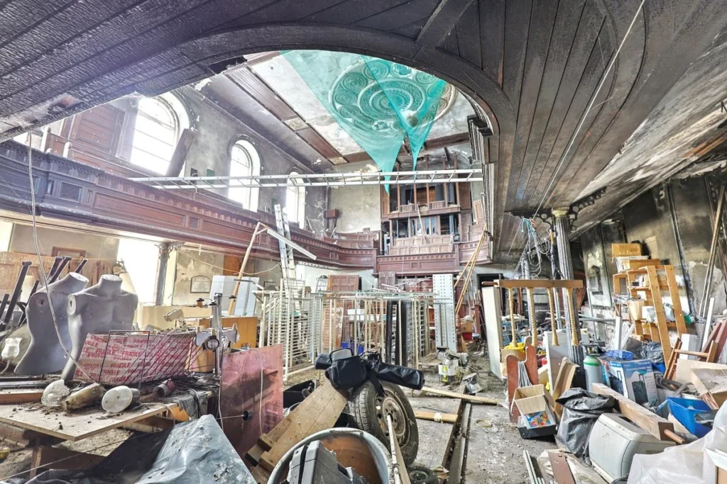 Grade-II listed former chapel on sale for £1 - large enough to convert into five flats. Historic 19th-century property in Aberdare available at auction.