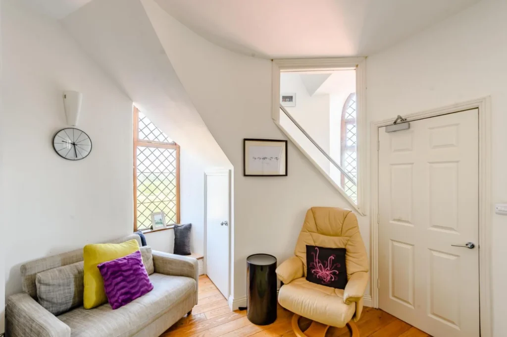 A one-bed home inside a historic folly tower with spiral staircases and a rooftop terrace is up for sale for £300,000. The Grade II-listed Gazebo Tower was built in.